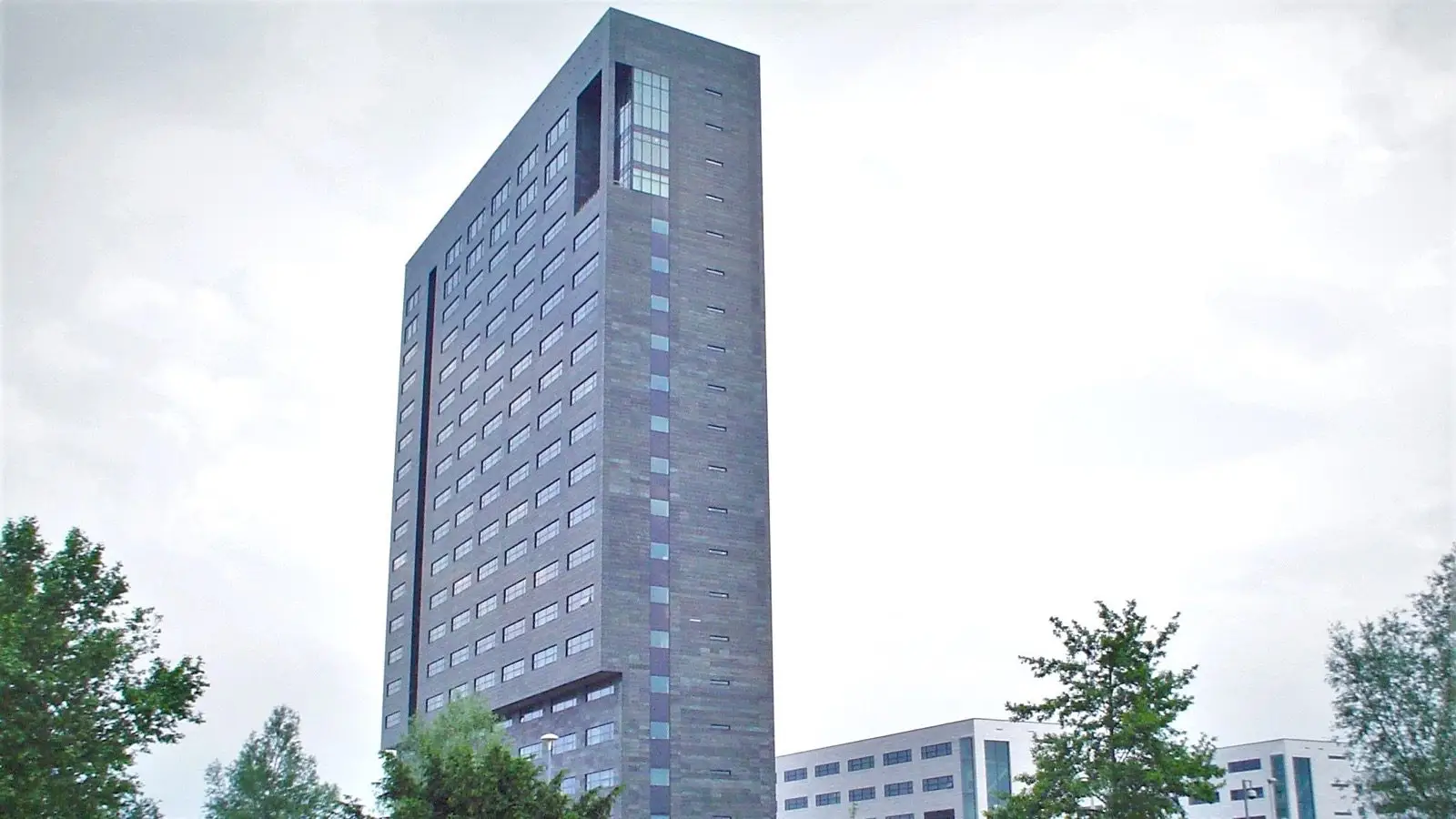 Gläsernes Bürogebäude von ASML in Veldhoven.