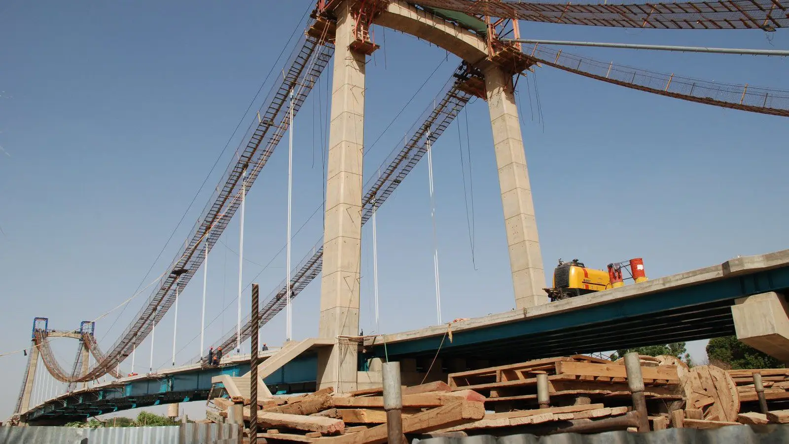 Die Tuti-Brücke in Khartum während des Baus. Archivaufnahme vom November 2008.